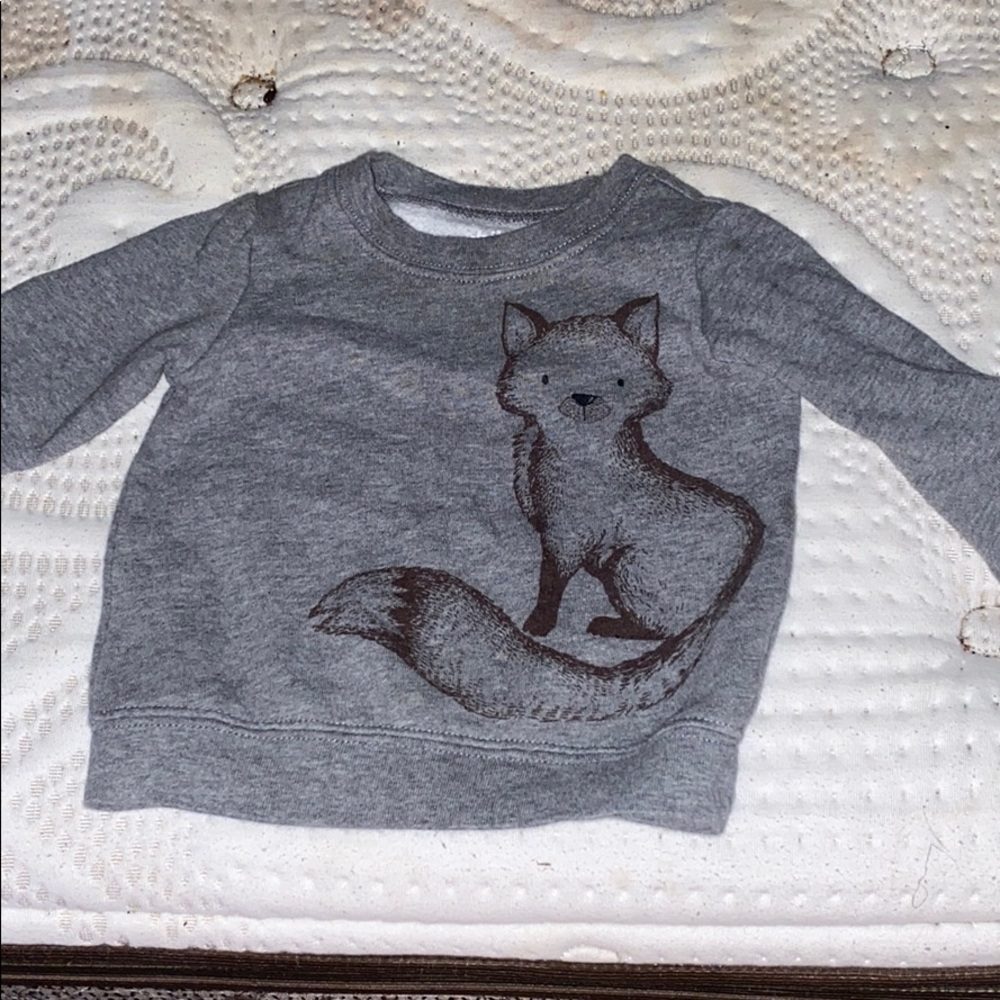 Sweatshirt